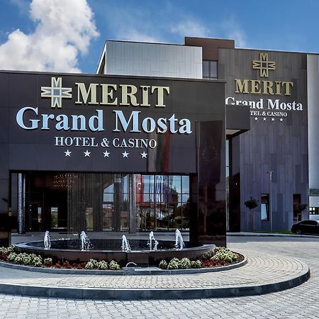 סבילנגראד Merit Grand Mosta Spa Hotel & Casino מראה חיצוני תמונה